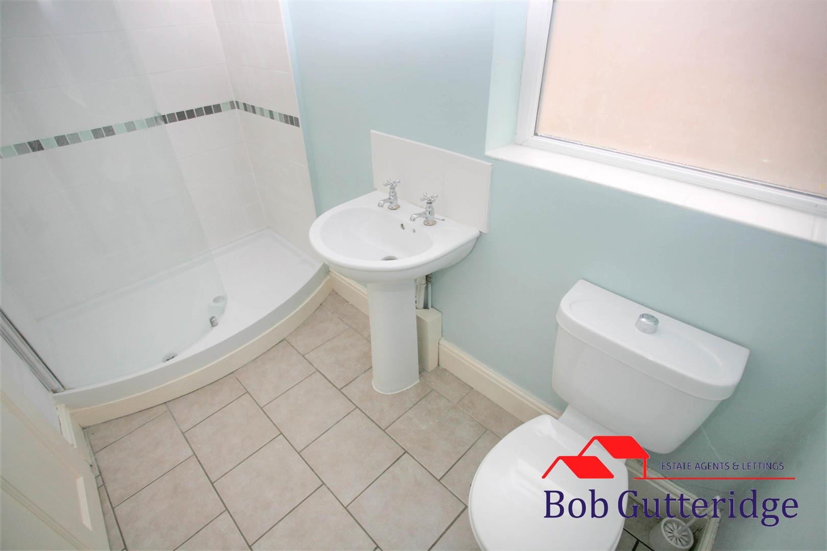SHOWER ROOM/WC